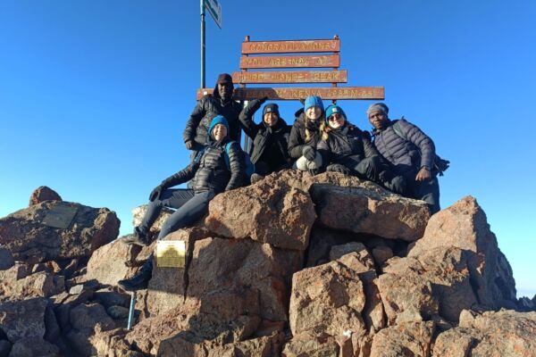 6 Days Mount Kenya Trekking via Sirimon – Chogoria Route